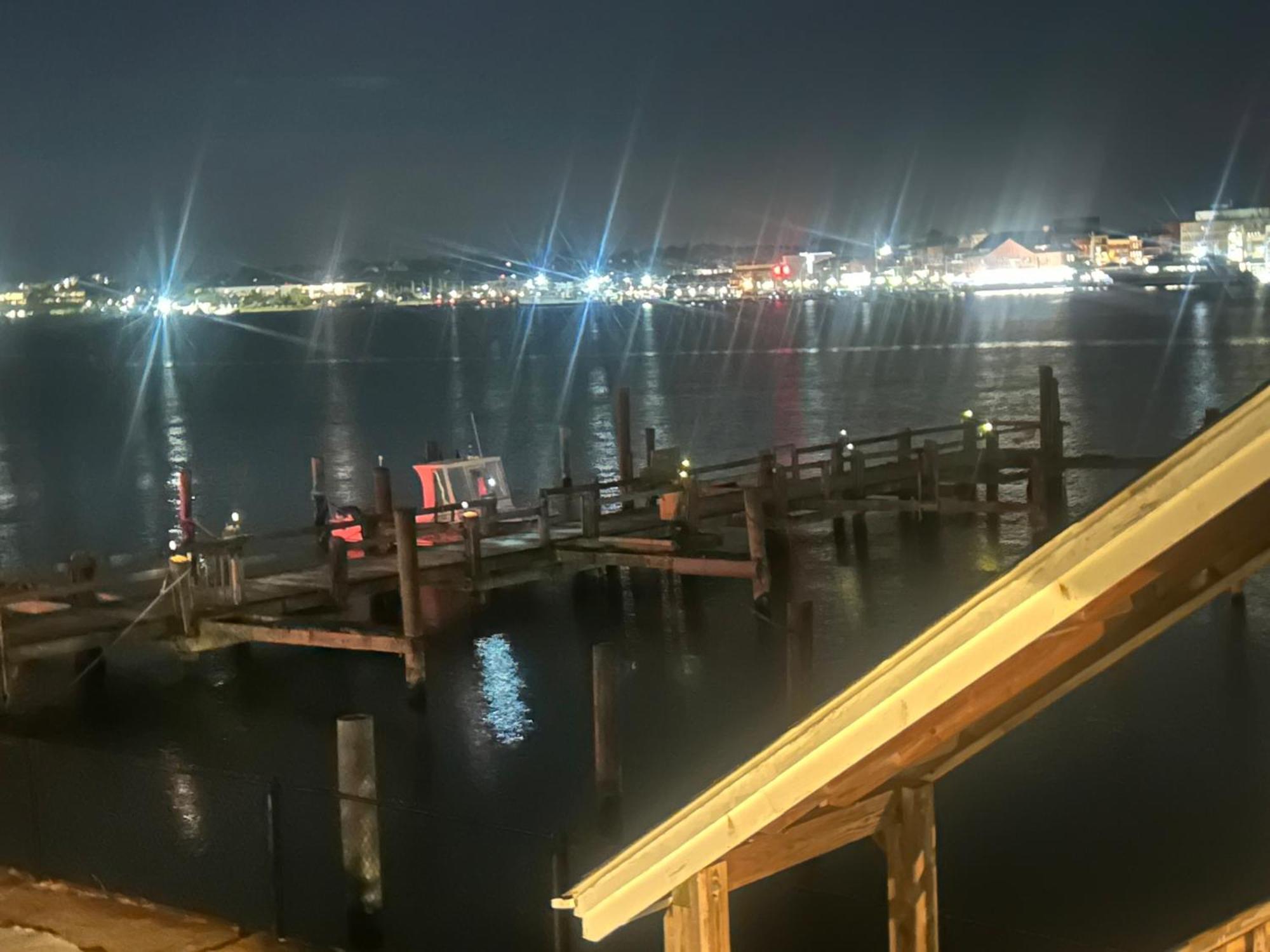Thames Inn And Marina Groton Exteriör bild